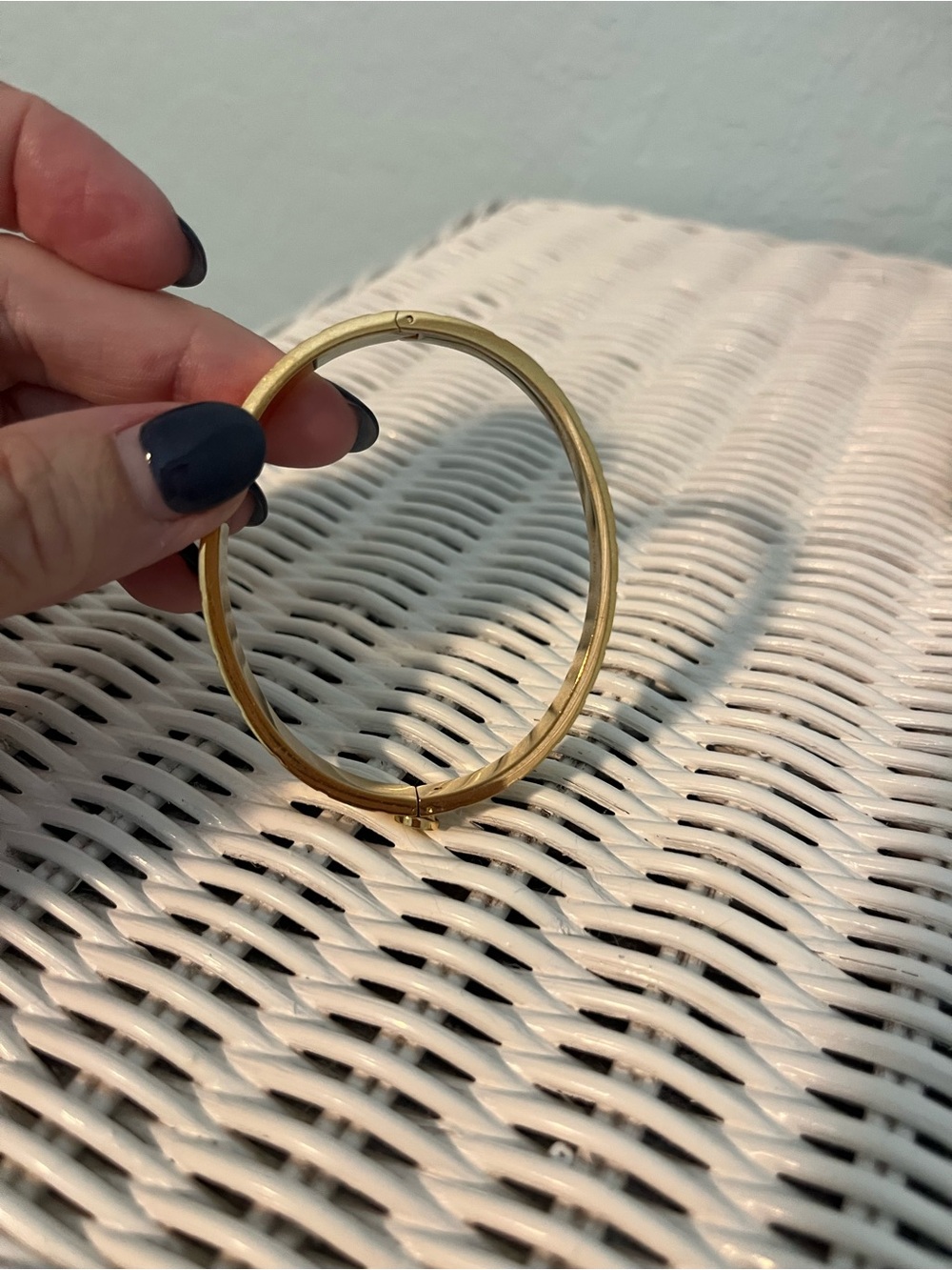 Tory Burch Icon T Monogram Hinge Gold Bracelet - Picture 2 of 9